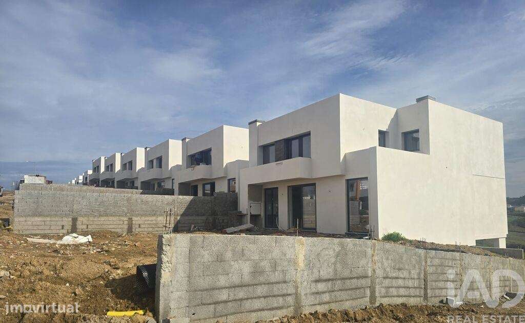 Casa / Villa T4 em Mafra de 332,00 m2 - Grande imagem: 5/24