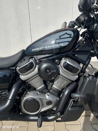 Harley-Davidson Sportster Nightster 975 - 4