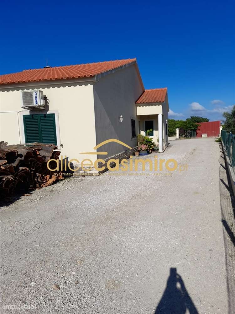 Quinta com moradia T3-10