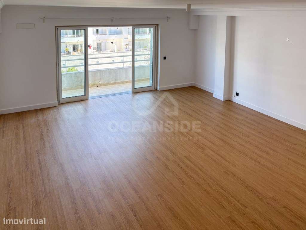 Apartamento T3 duplex - Estoril-24