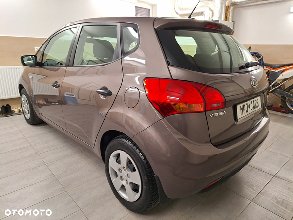 Kia Venga 1.4 CVVT Vision - 8