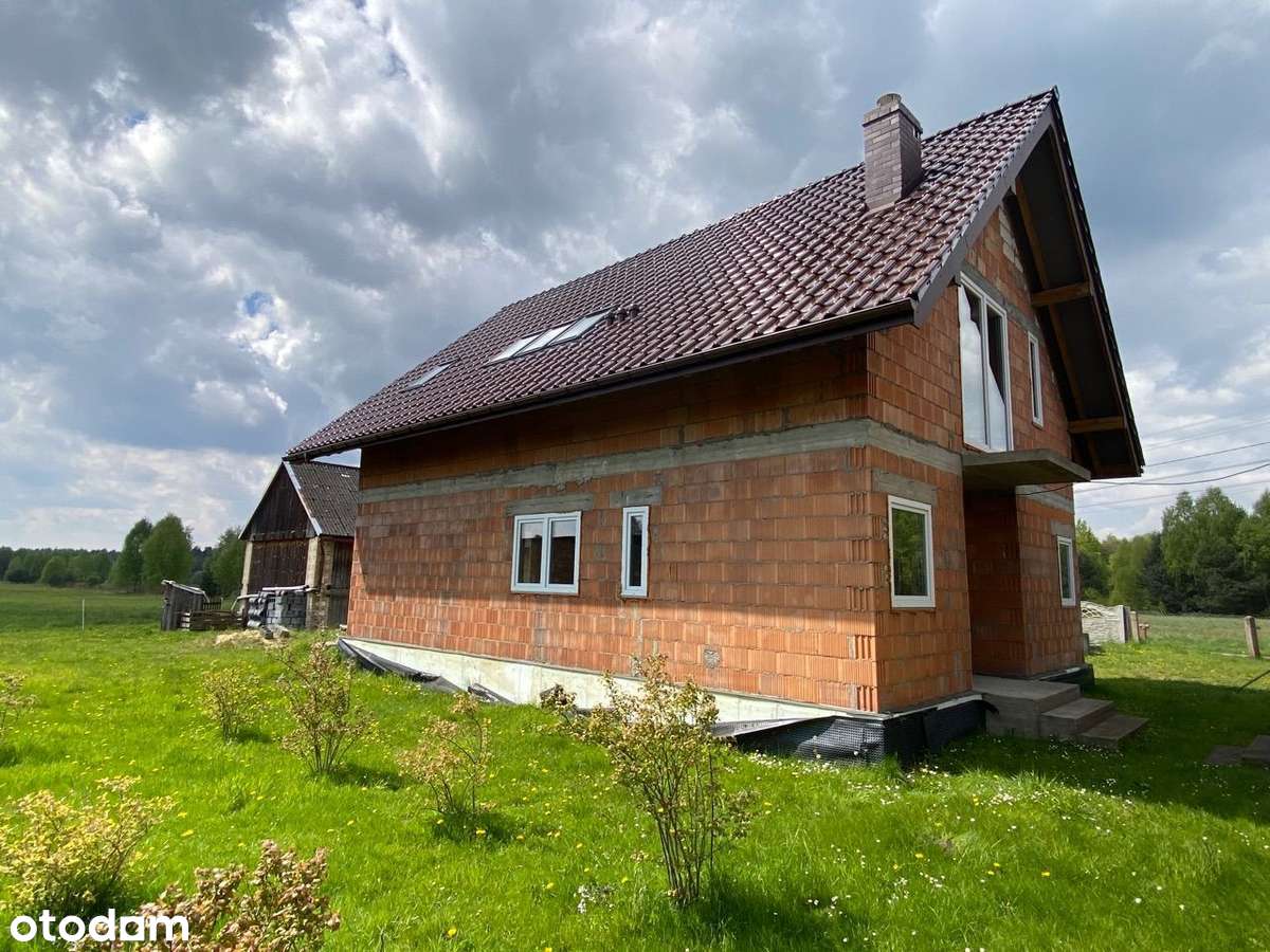 Dom 5 pokoi, działka 2,5ha, garaż na 3 samochody-5