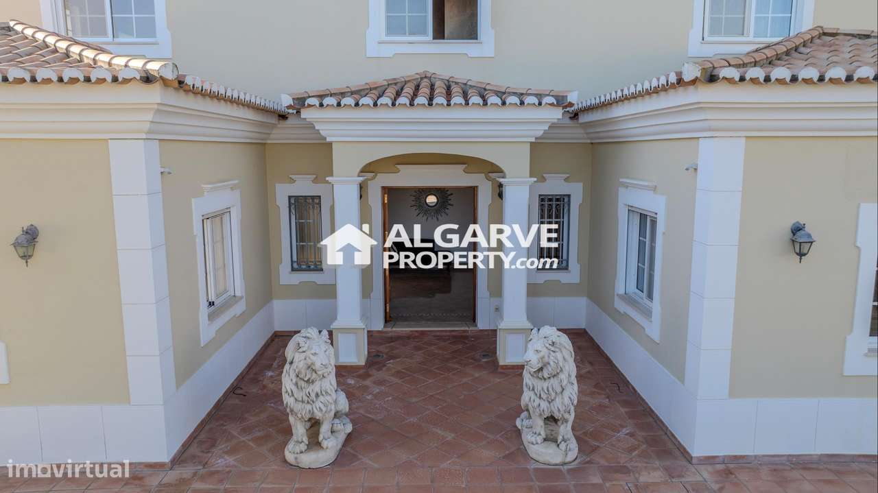 Charmosa Moradia com 4 Quartos, Piscina Privada em Almancil, Algarve - Grande imagem: 5/56