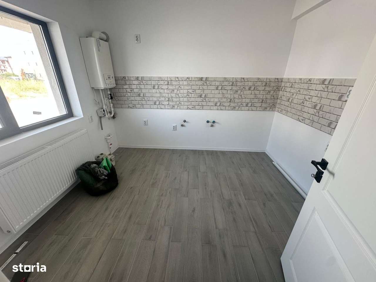 CASA TIP DUPLEX BRAGADIRU, TOATE UTILITATILE, CURTE 165 MP, COMIS 0% - Imagine principală: 3/13