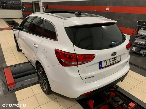 Kia Ceed Cee'd 1.6 CRDi GT Line - 7