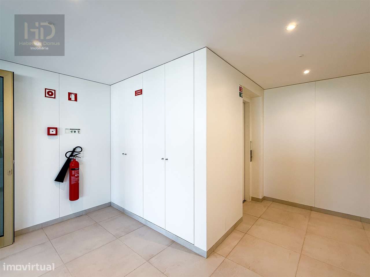 Apartamento T2 de luxo com vista mar e rio em Canidelo - Grande imagem: 4/51