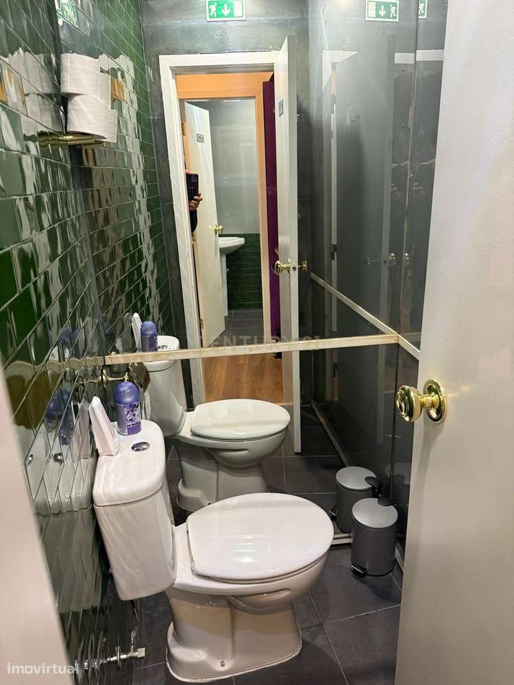 Bar totalmente renovado na Estrela / Lisboa-7