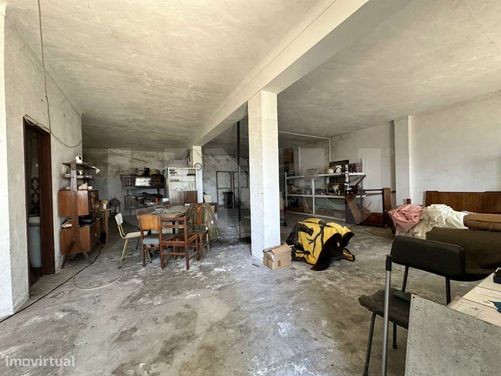 Venda Conjunta: Apartamento T2 com Garagem + Lote de Terreno (3050m...-28