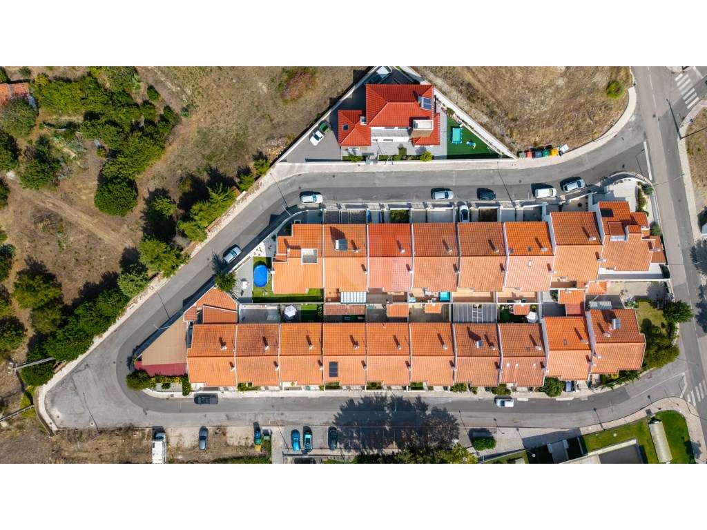 Moradia T3+1 para venda, Sobral de Monte Agraço.-40