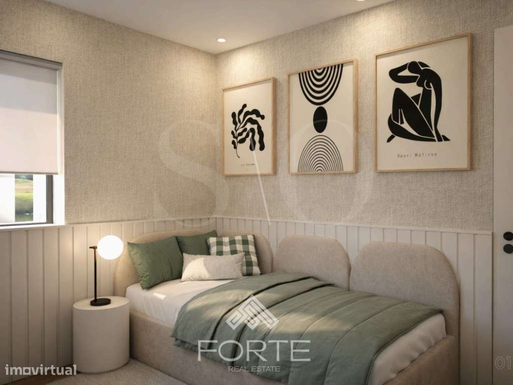 Moradia T3 com Piscina no centro de São João da Madeira-28