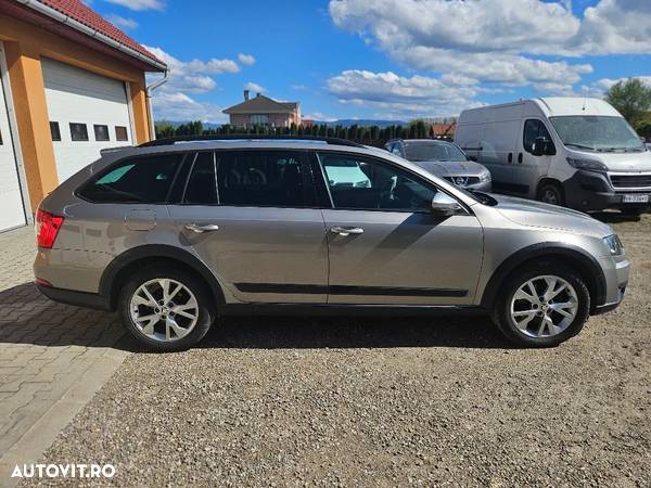 Skoda Octavia 2.0 TDI 4x4 DSG Scout - 8