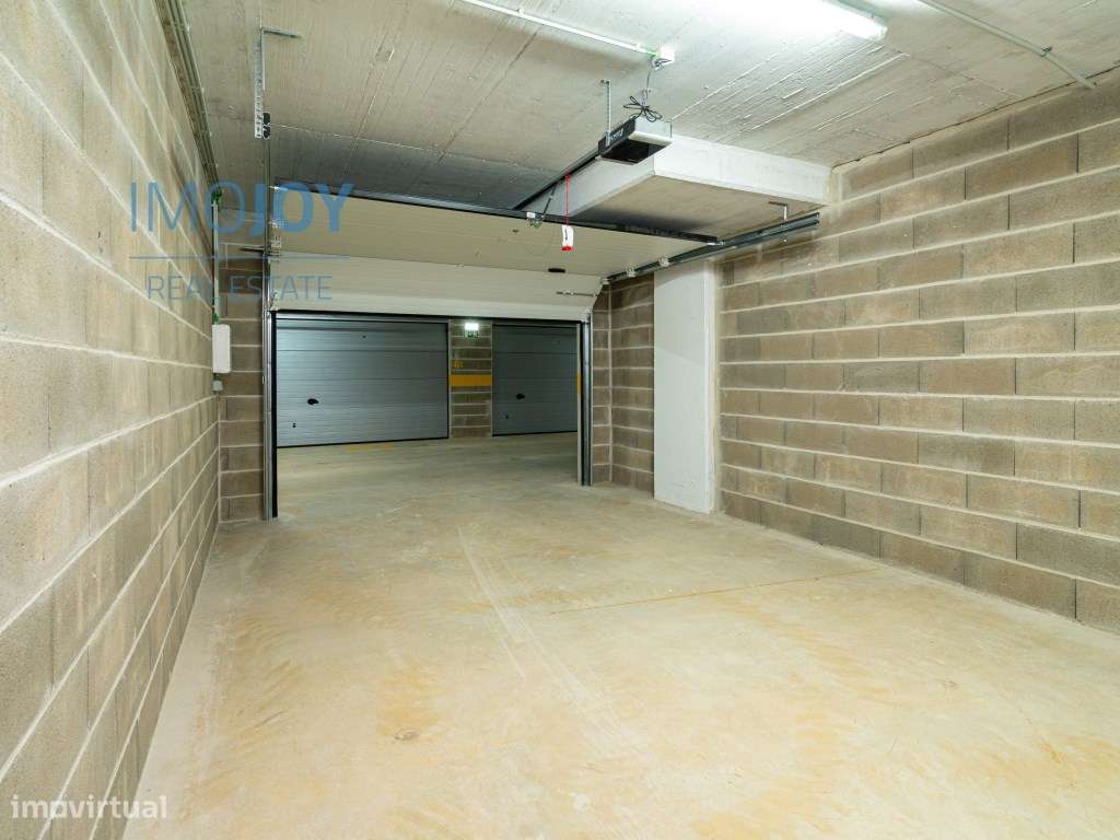 Garagem Box para Venda no Centro de Portimão - Grande imagem: 1/30