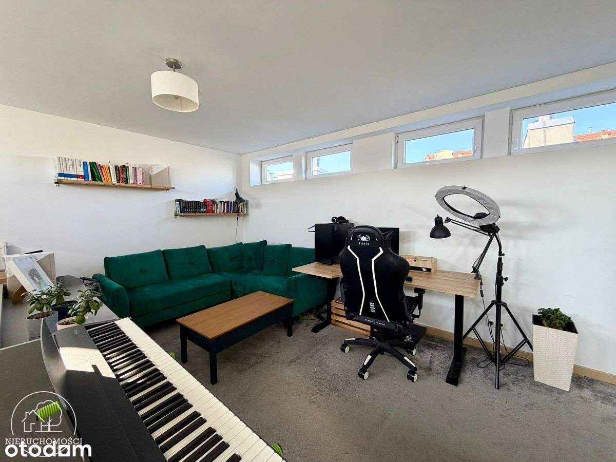 Dwupoziomowe M3 z tarasem i miejscami parkingowymi-13