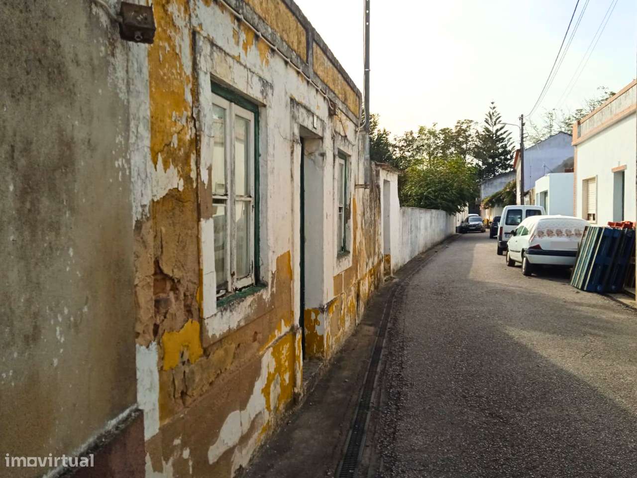 Moradia T2 para Recuperar na Tapada - Grande imagem: 3/11