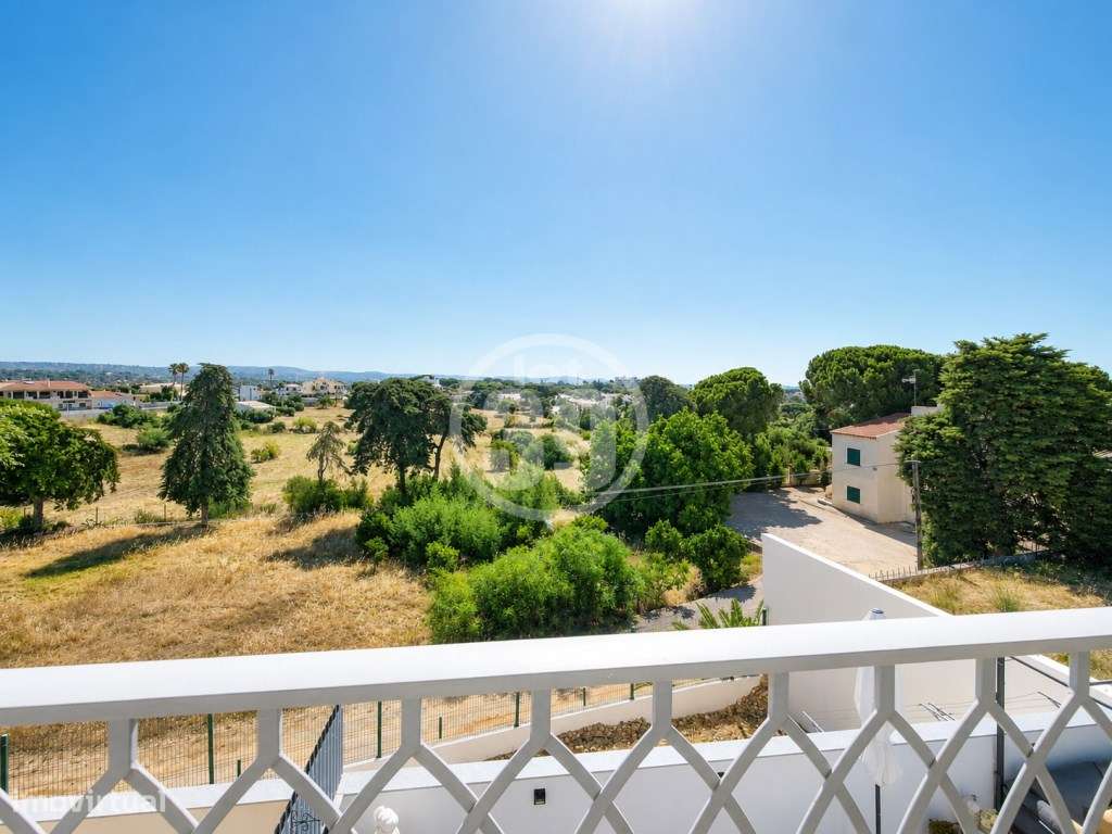 Moradia em Banda na Branqueira Terraço Amplo com Vista Campo e Gara...-40