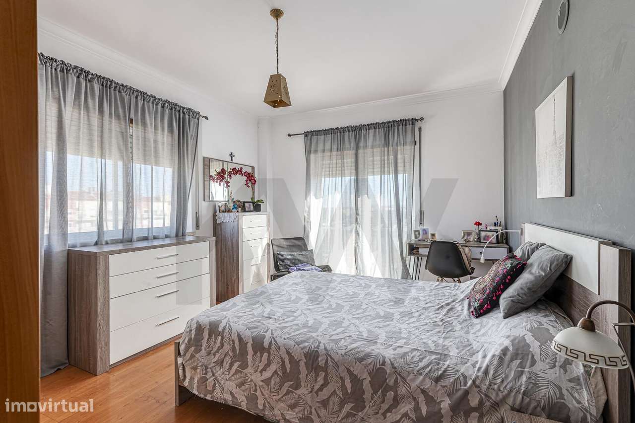 Apartamento T3 com elevador e vista desafogada, Urbanização do Moinho,-28
