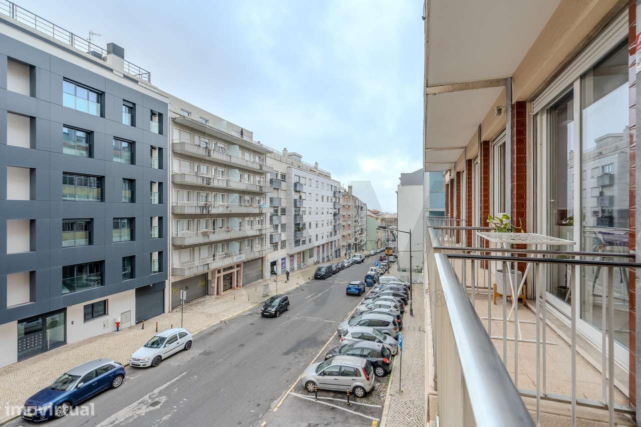 Apartamento T3 com 130 m2 nas Amoreiras / Lycée Français Charles Lepie - Grande imagem: 4/20