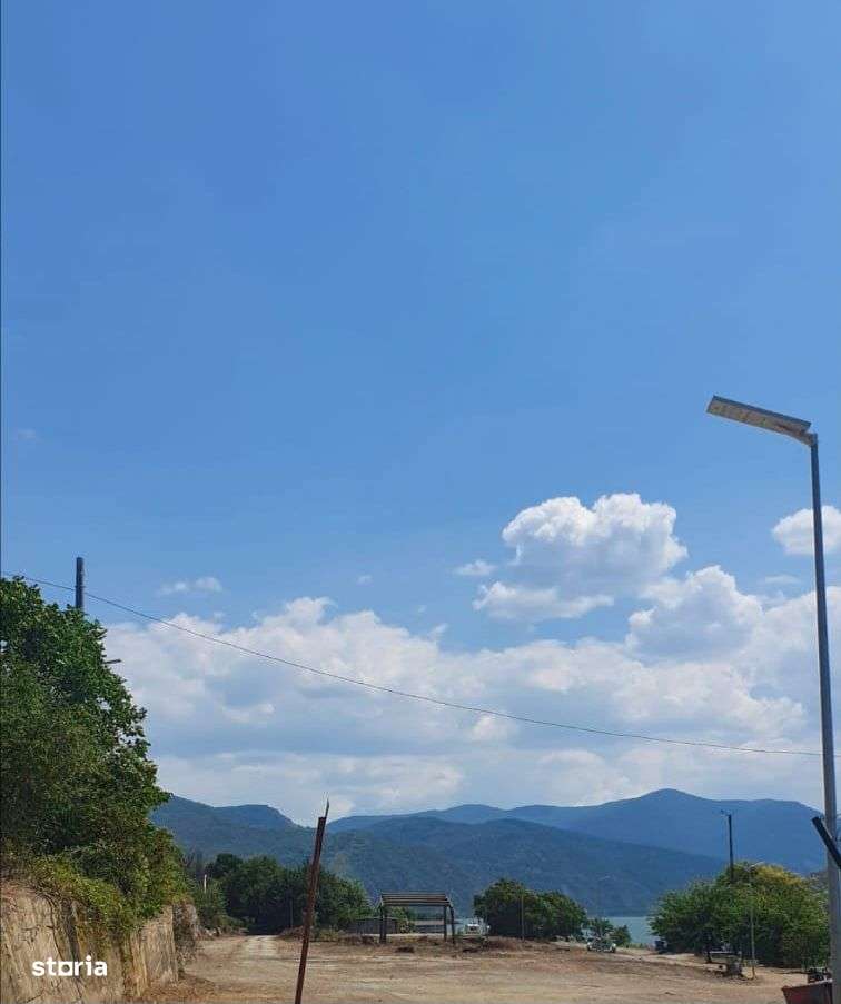 Berzasca - Teren intravilan-1000 mp- acces la apa - Imagine principală: 2/3