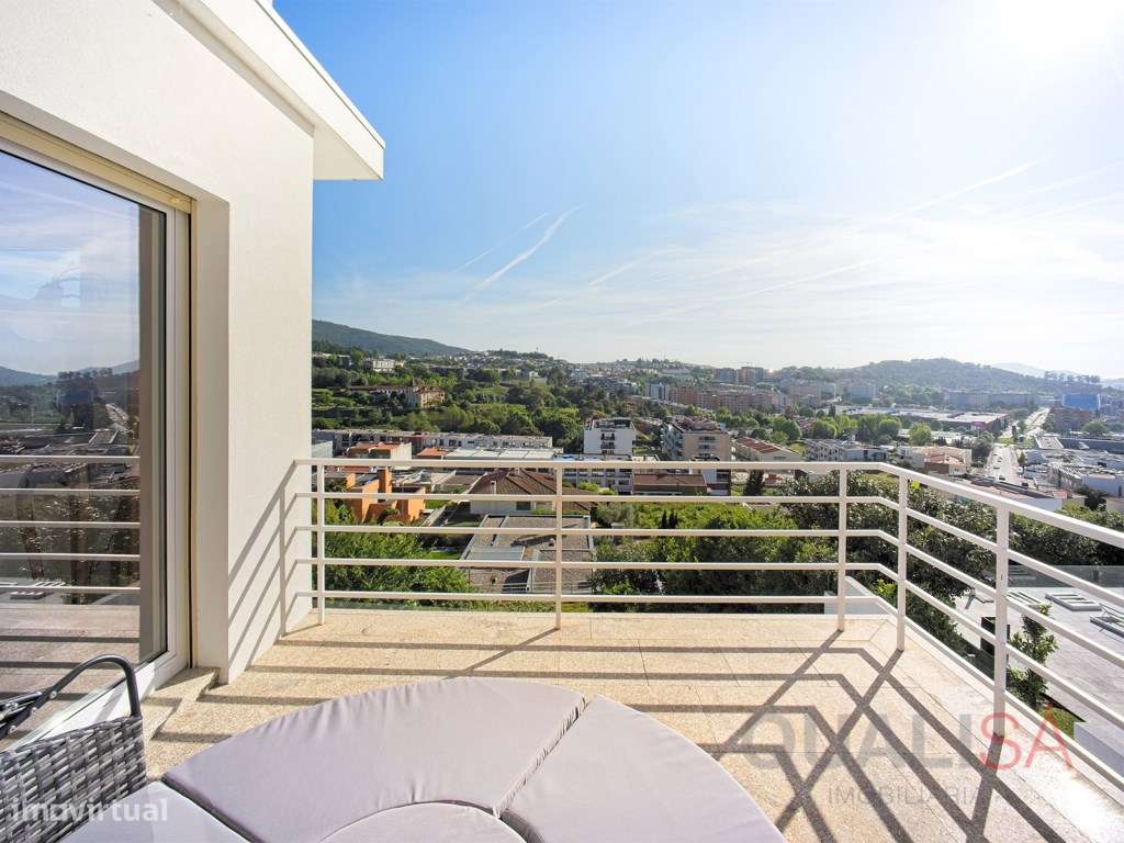 Moradia T5 com piscina, jardim e pomar e com vistas panorâmicas em ...-13