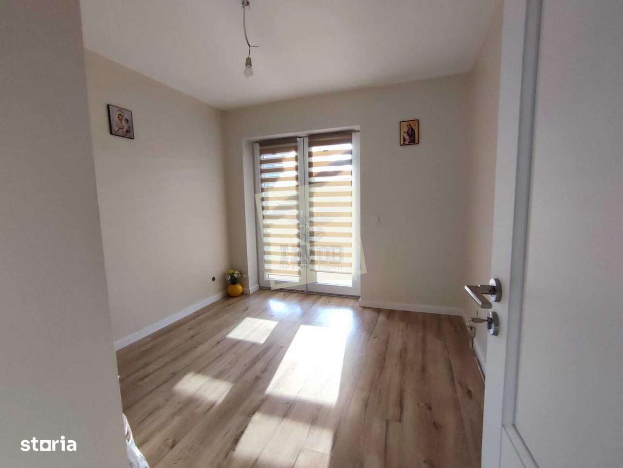 Casa individuala cu 5 camere 2 bai si 700 mp teren in Cisnadie-13