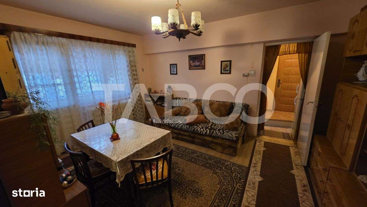 Apartament cu 2 camere de vanzare zona Ciserom - Imagine principală: 2/12
