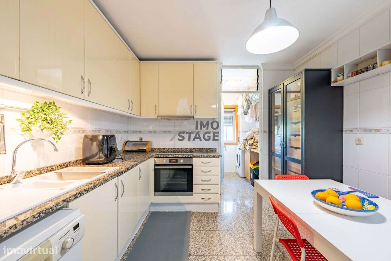 Excelente T3+1 na Avenida da Conduta – Rio Tinto-11