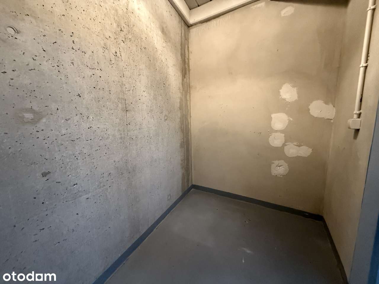 Garaż oraz komórka lokatorska w świetnej lokalizacji - Pełny obrazek: 5/5