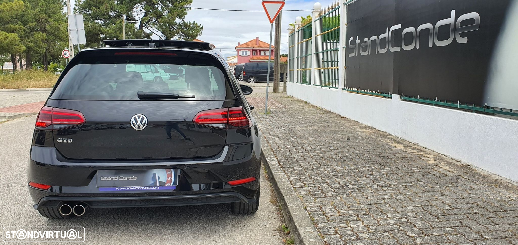 VW Golf 2.0 TDI GTD DSG - 41