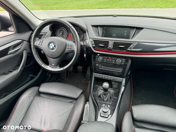 BMW X1 xDrive18d Sport Line - 6