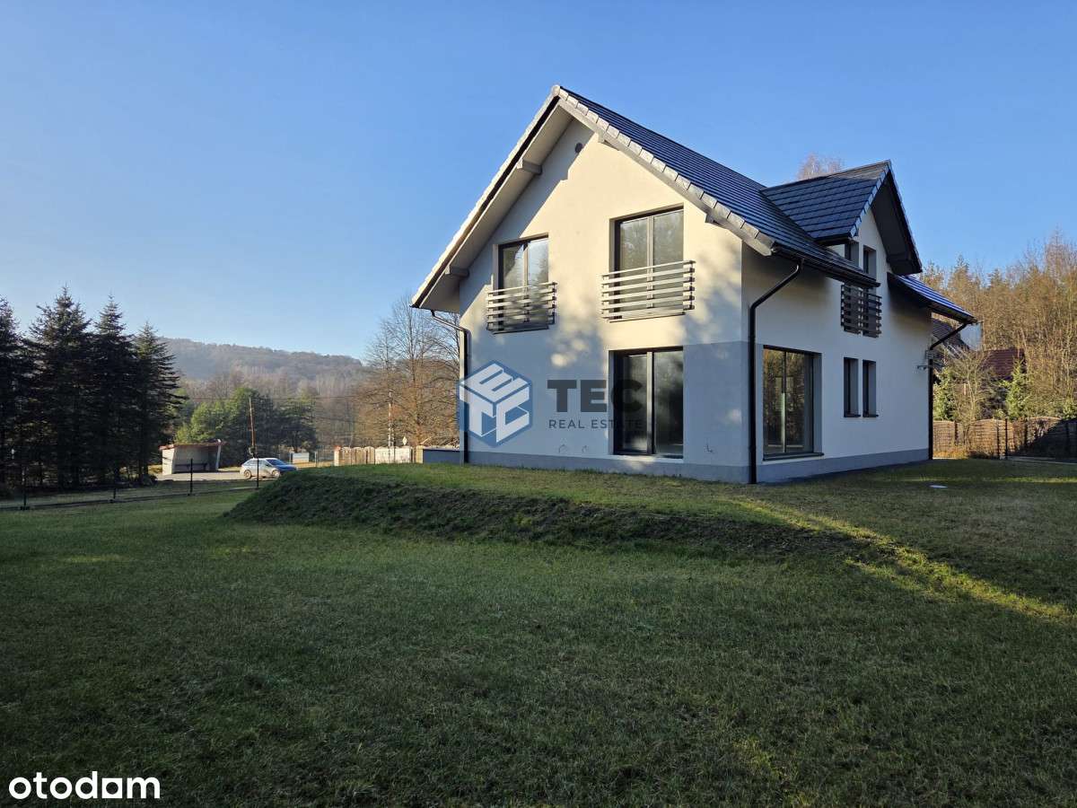 Dom wolnostojący z własnym lasem i działką 10 arów-4