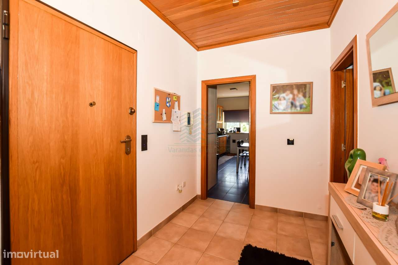 Apartamento T3 com Garagem e Arrecadação - Torres Novas-5