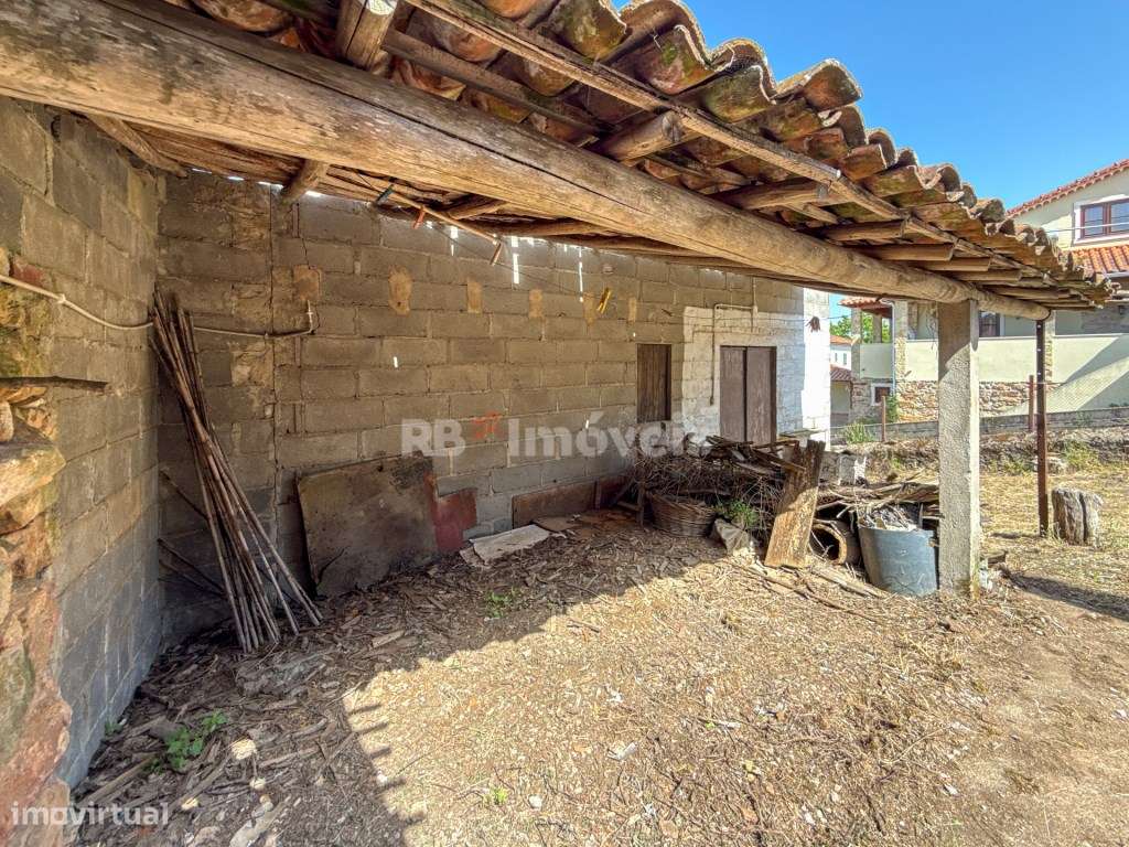 2 Moradias p/ Recuperar c/ Terreno - em Chãos, Ferreira do Zêzere-59