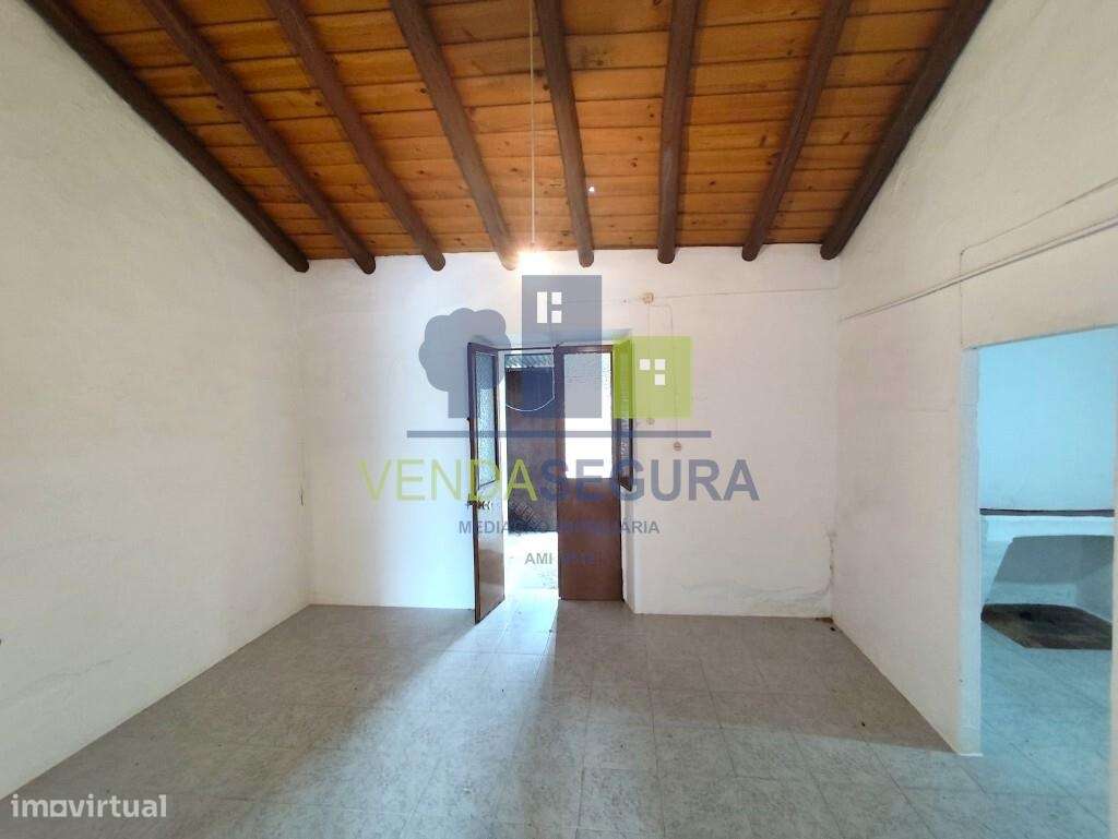 Moradia T1 R/C com quintal | Sobral da Adiça - Grande imagem: 5/19
