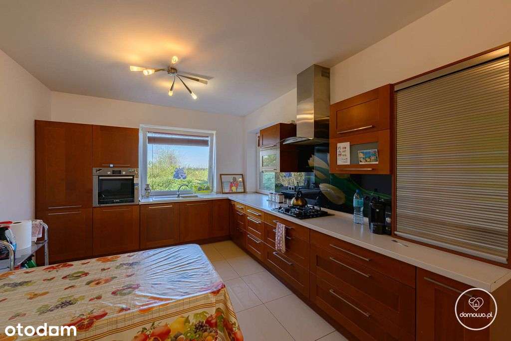 Bliźniak | Łomianki 5min | 200m2 | 2009r | 5 Pokoi-5