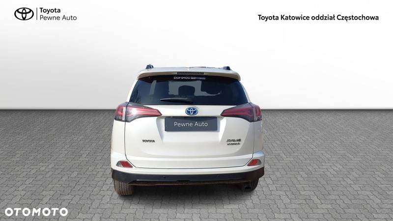 Toyota RAV4 - 6