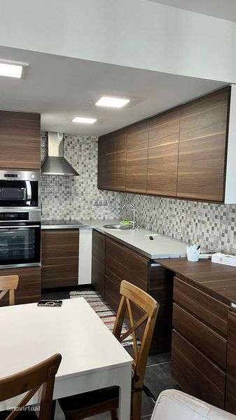 Arrendamento de estúdio t0 na Rua Dom Martinho Castelo Branco - Grande imagem: 4/12