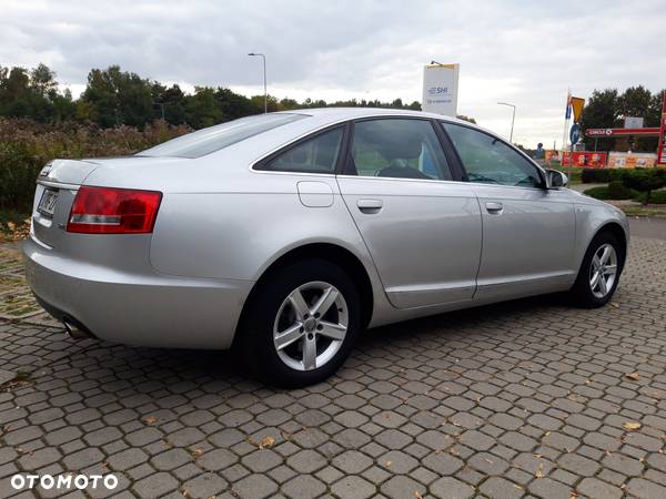 Audi A6 2.4 - 3