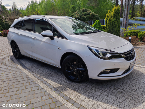 Opel Astra 1.6 D (CDTI) Start/Stop Sports Tourer Innovation - 3