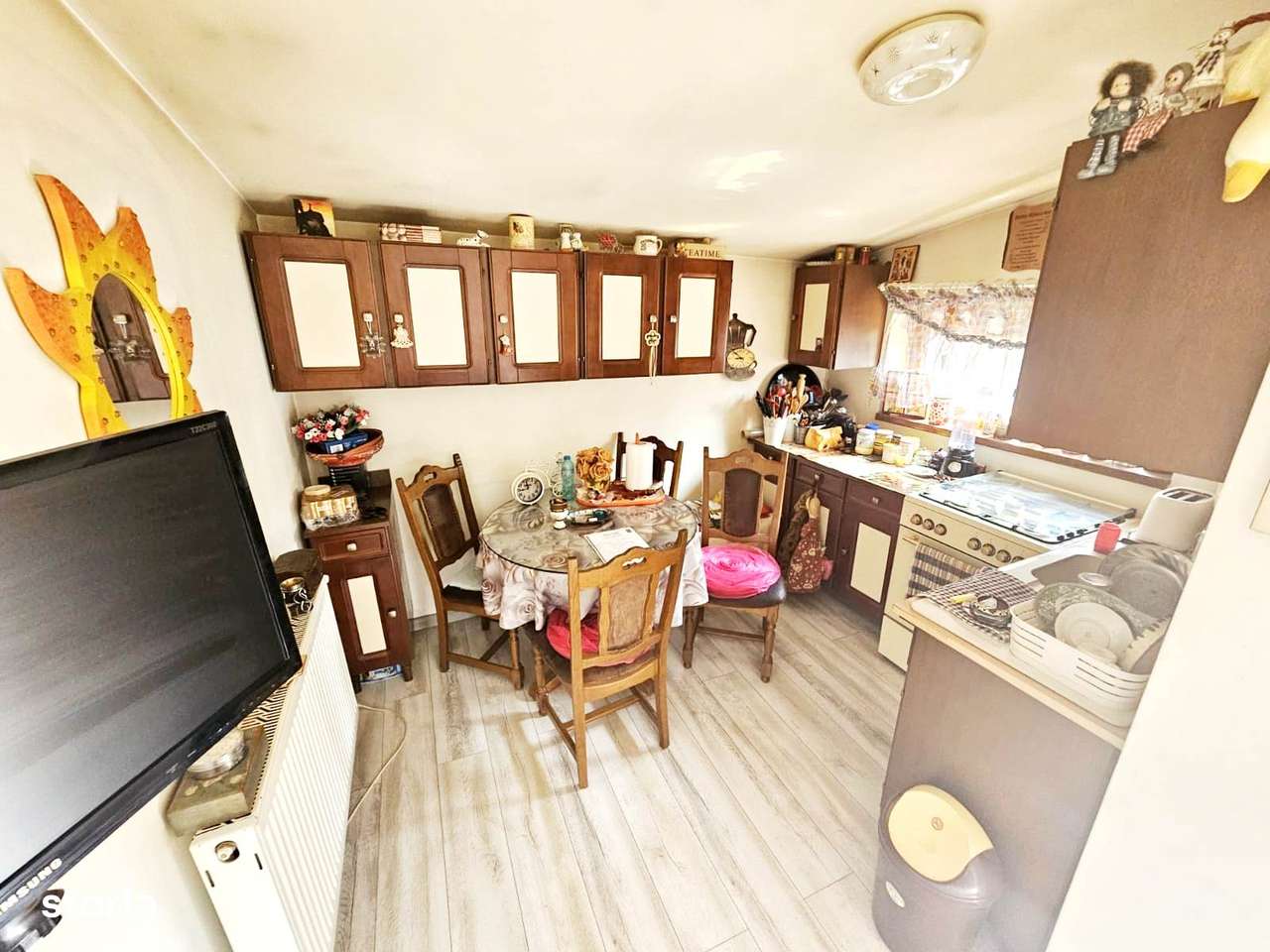 Casă vanzare cu 6 camere si teren 629  mp, în GALATI-10