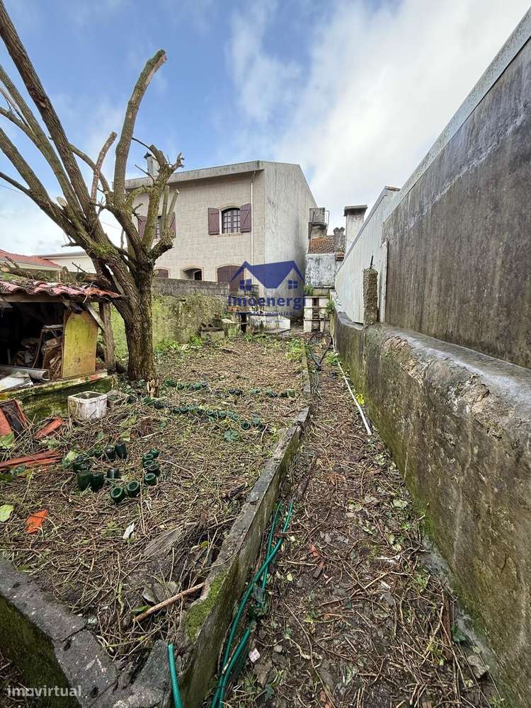 Moradia Térrea para restauro - Beiriz - Grande imagem: 4/21
