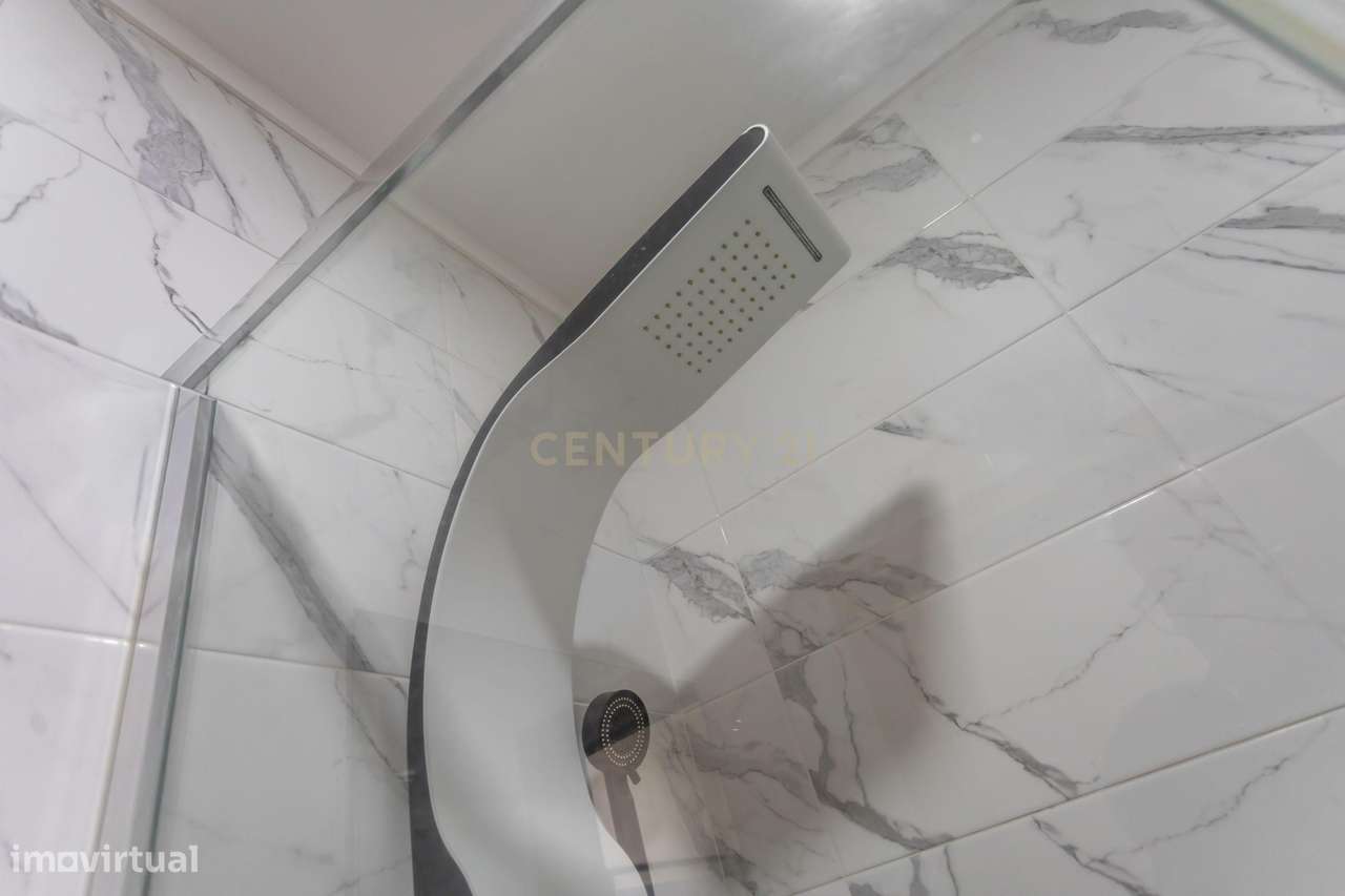 Apartamento T2 Remodelado - Setúbal-25