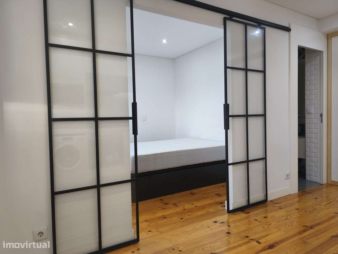 Apartamento T0 Como Novo em Campanhã - Junto á estação - Grande imagem: 5/16