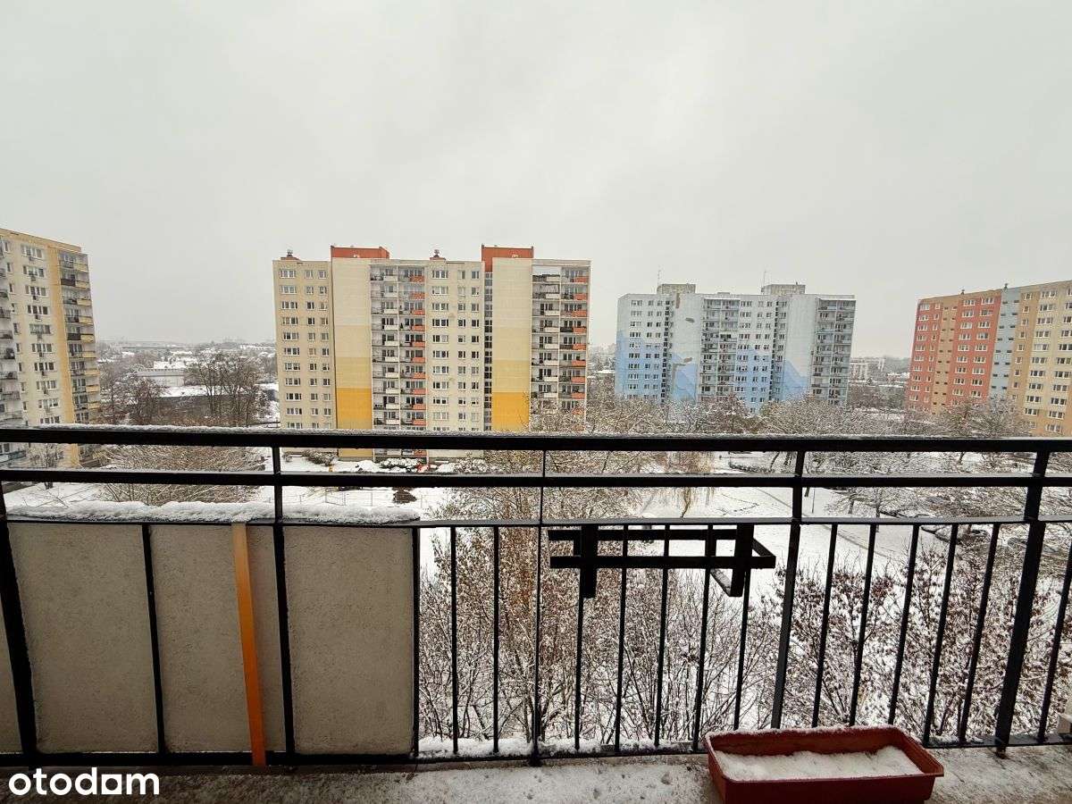 os. Kopernika, rozwinięta infrastruktura, balkon-3