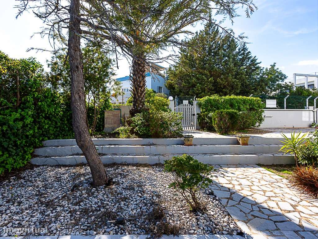 Moradia Exclusiva T4 com Vista Mar e Cidade em Tavira-50