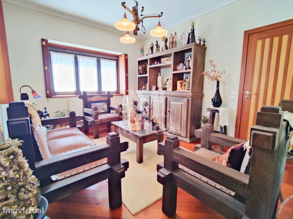 Moradia isolada em zona privilegiada - Santa Maria Maior - Grande imagem: 3/29