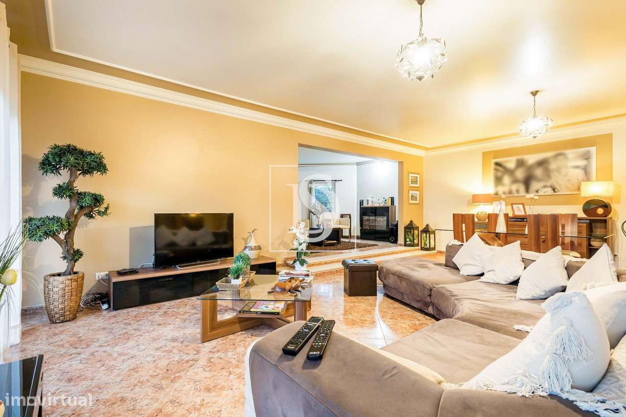 Quinta de Charme em Palmela com Moradia T6, Piscina e Vinha-5