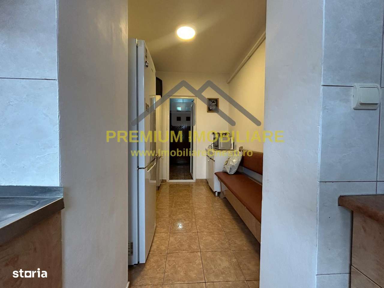Apartament 2 camere semidecomandat – Etaj 3 – Balcon 7 mp-7