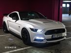 Ford Mustang 5.0 V8 GT - 2