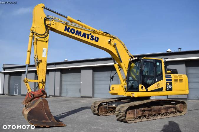 Komatsu PC210LC-11 - 1