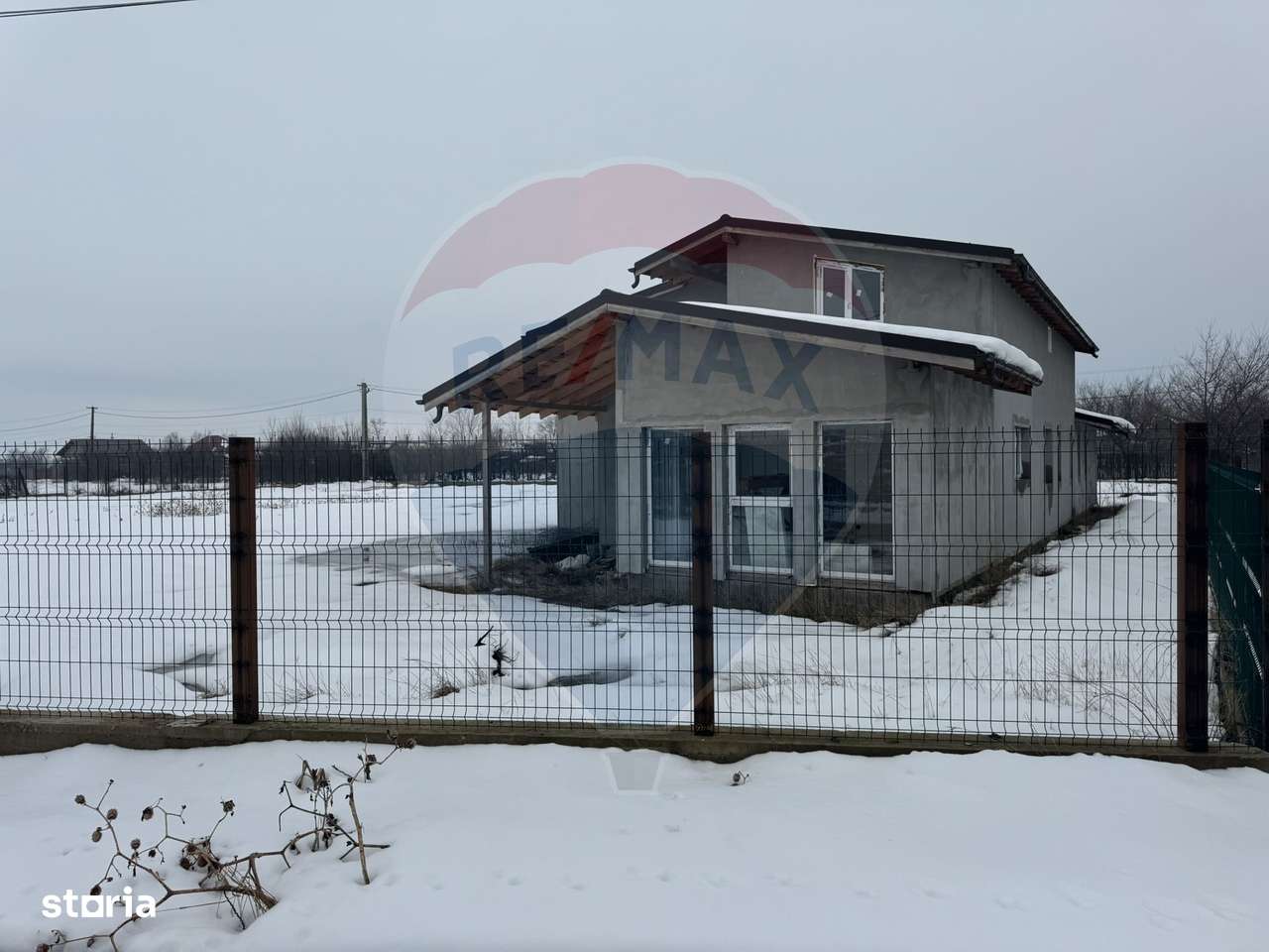 Casă / Vilă cu 6 camere de vânzare-0